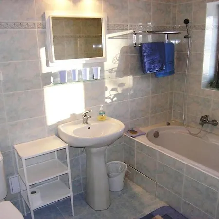 Alpine With 1 Bedroom *